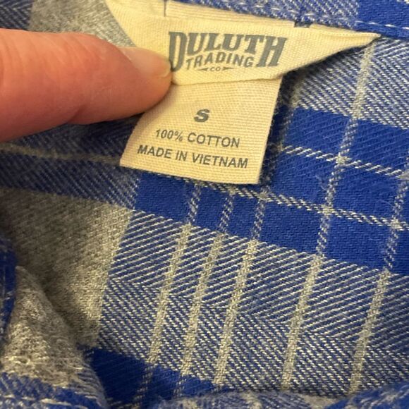 Duluth Trading Co Free Swingin Plaid Flannel Shirt Blue Gray Womens Small - Picture 7 of 8